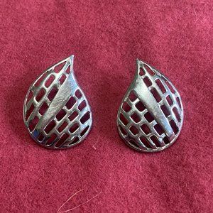 Teardrop silver tone earrings